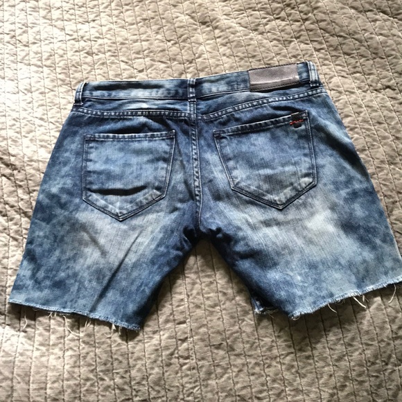 IT Brand Jean Shorts - Picture 3 of 6